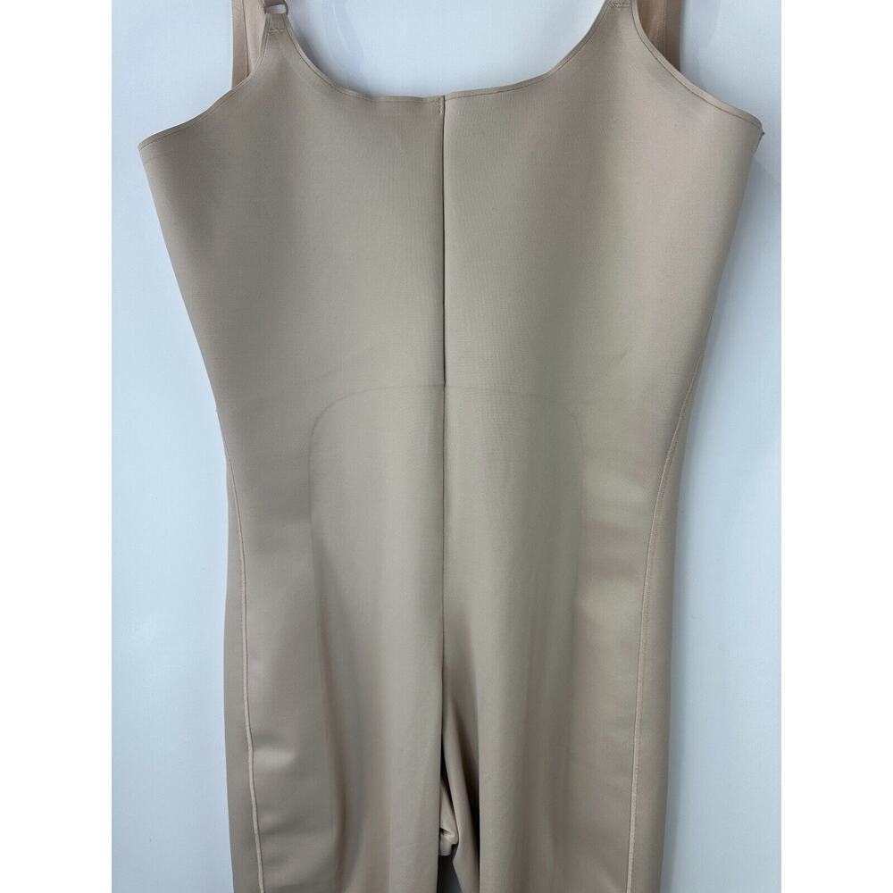 Chantelle Basic Shaping Open Bust Mid Thigh Shaper Nude Sand US Size XL EUC - Picture 14 of 16